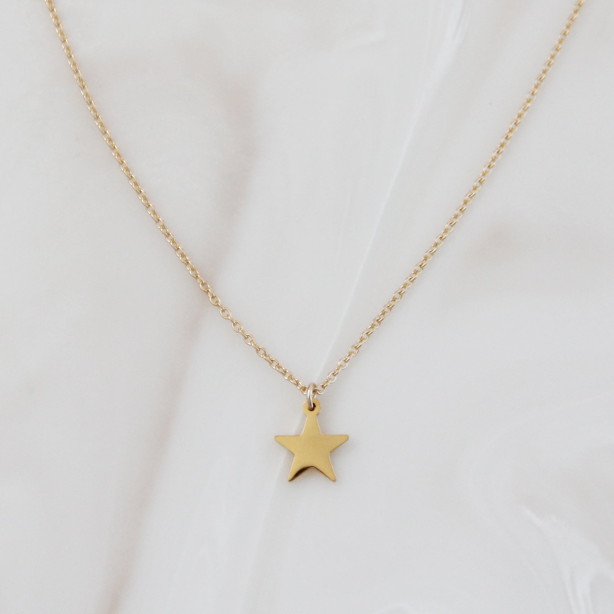 STAR NECKLACE