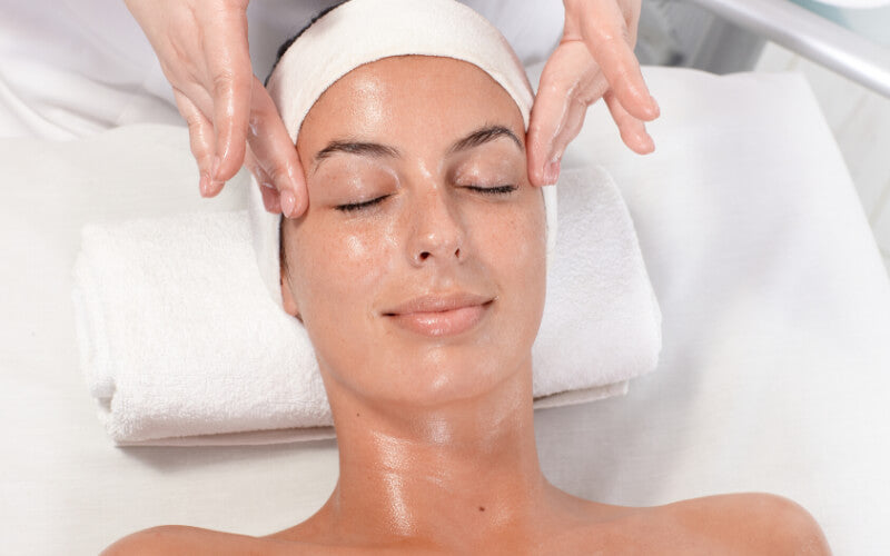 What Can Hydro Facial Do For Your Skin