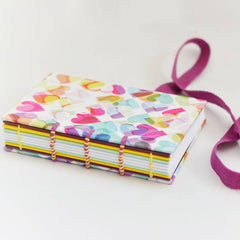 Caderno @mok.atelie com estampa Summer Love