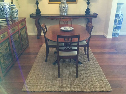 Jute rug dining table