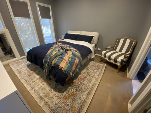 Blue rug bedroom