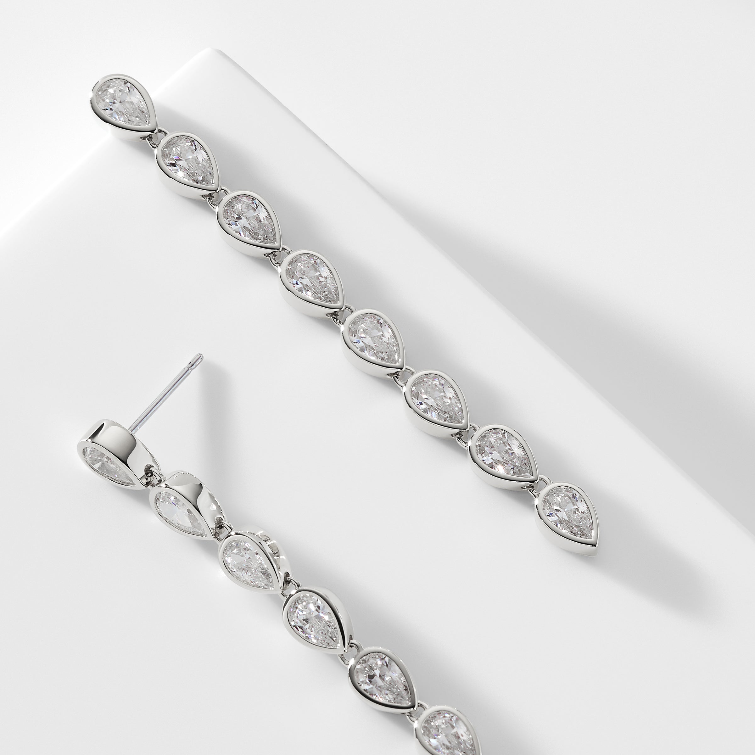 COCO PEAR CZ LINEAR EARRINGS