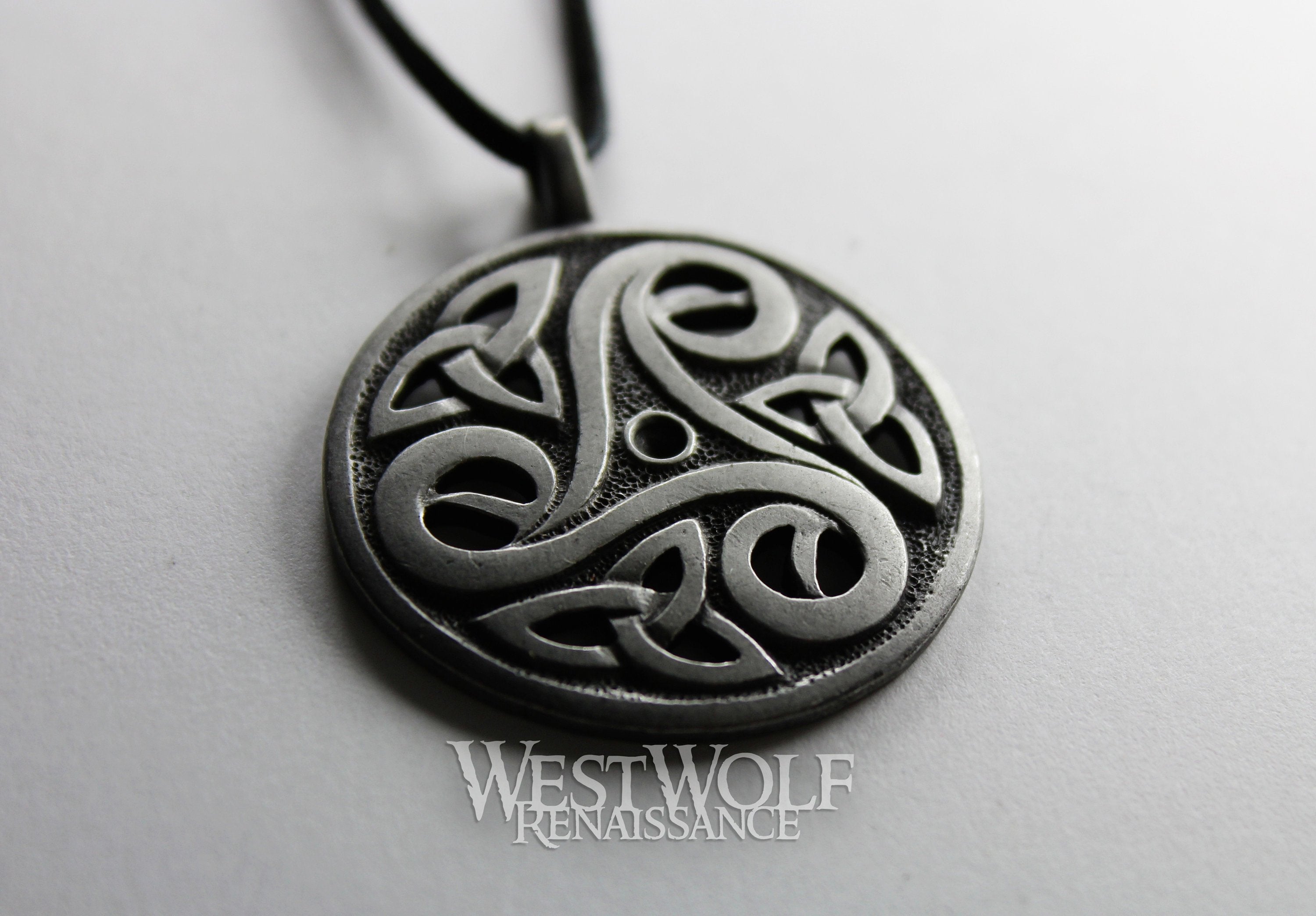 Celtic Triskelion/Trinity Knot Amulet Pendant – West Wolf Renaissance