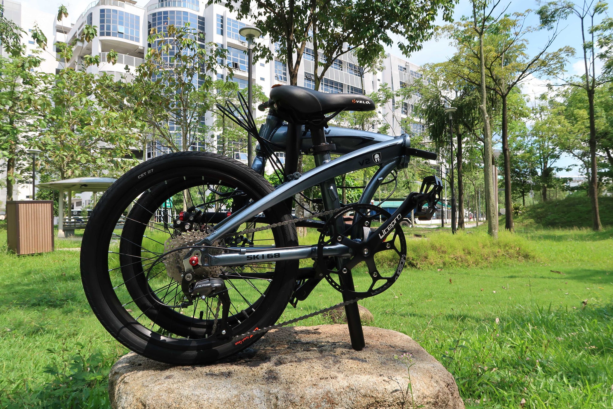 titan v2 folding bike