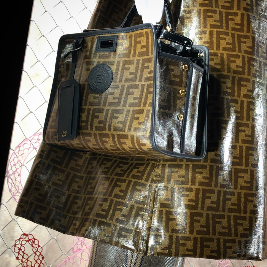 fendi peekaboo defender bag