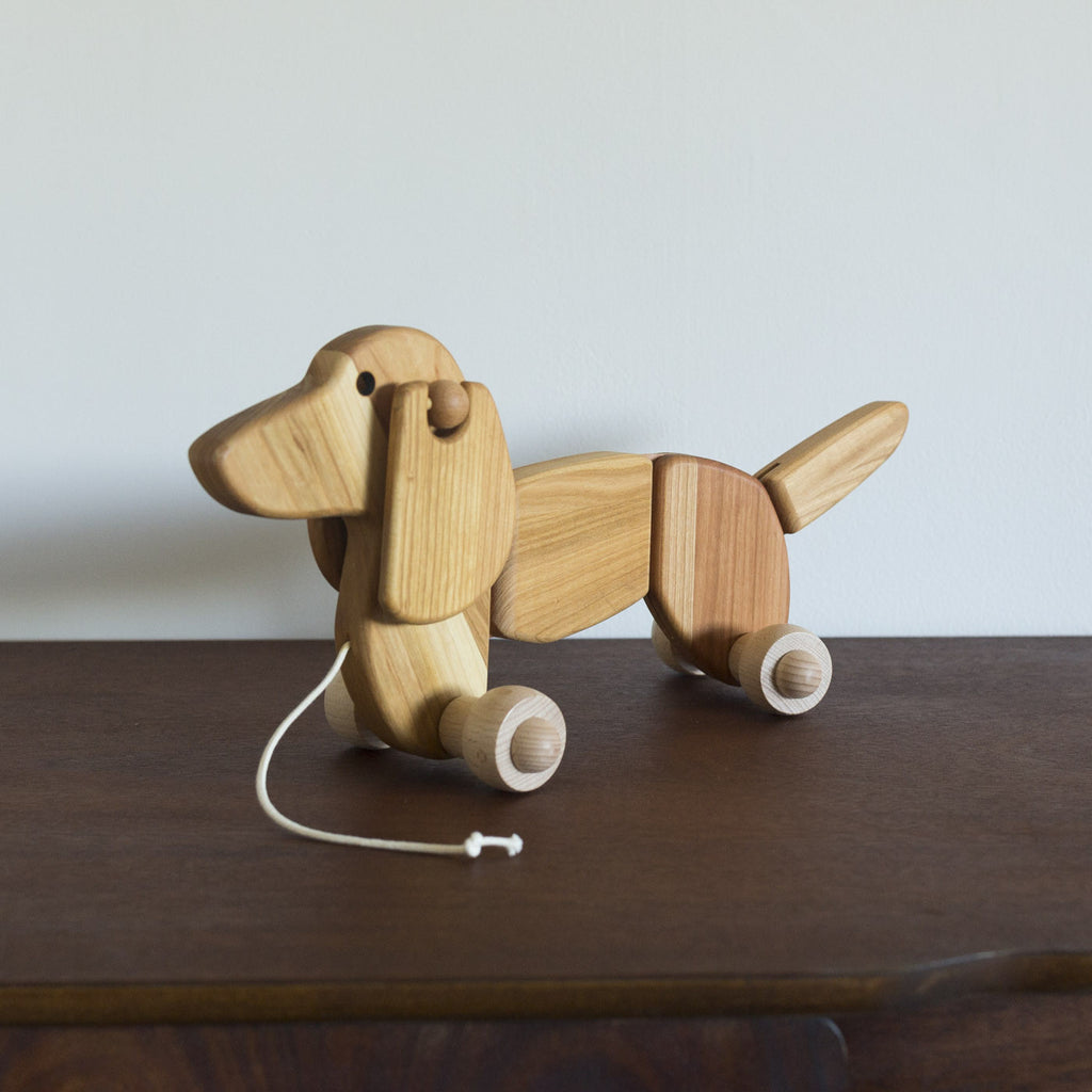 dachshund pull toy