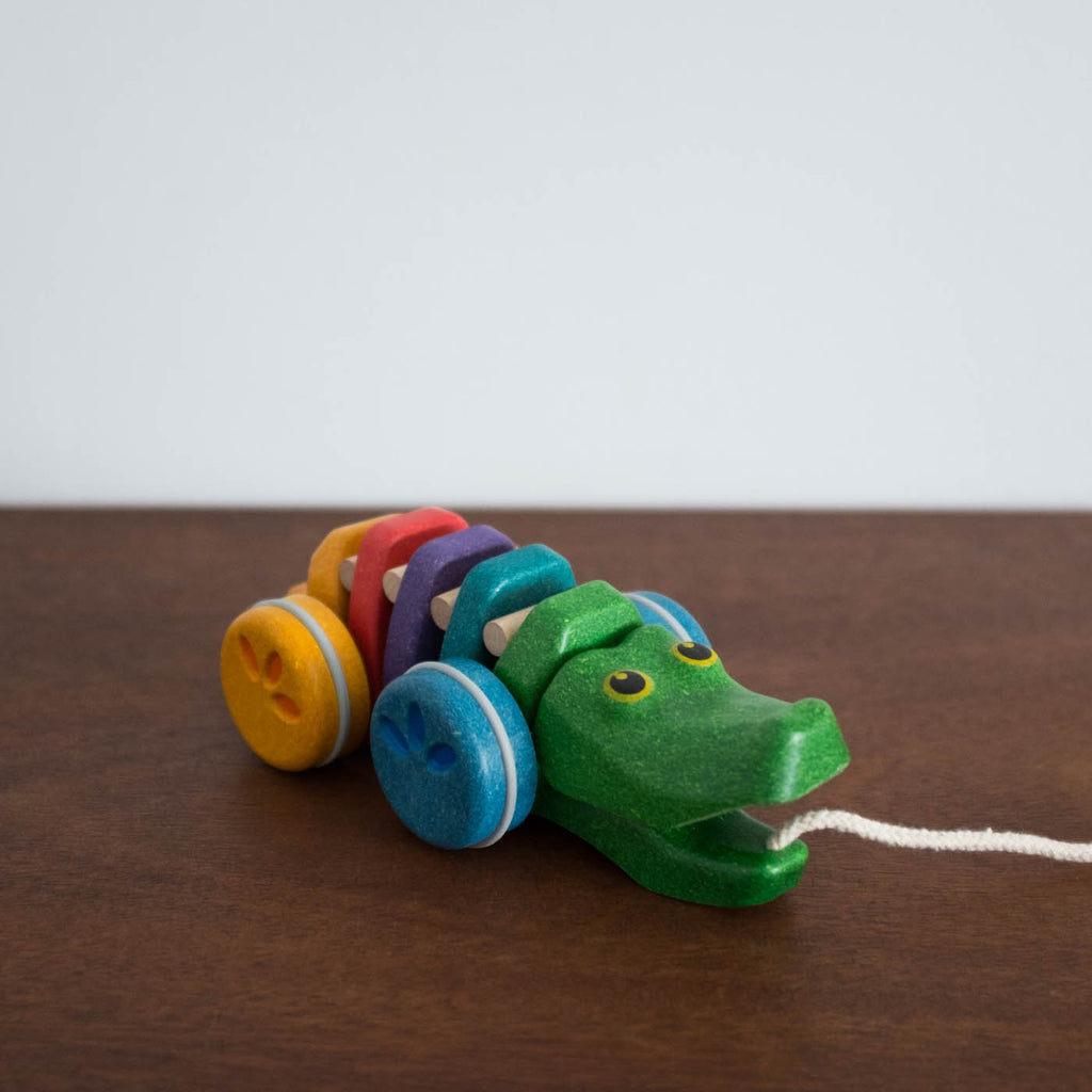 hape alligator pull toy