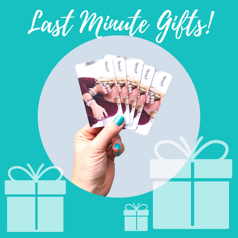 Last minute gifts gift cards and small presents