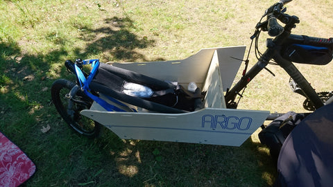 ARGO Cargo Bike with Thule Infant Sling