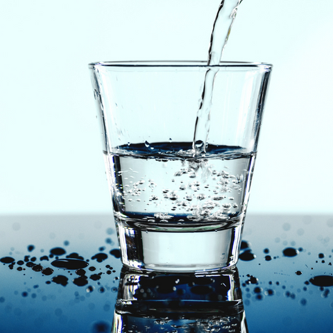 beber agua es saludable
