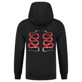 Koraal Slang XXL Embleem Patch Set L+R op de rugzijde van een zwarte hoodie