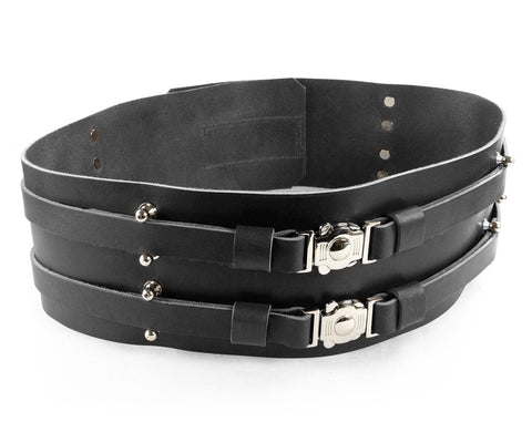 Mythaskull Leather Bracers
