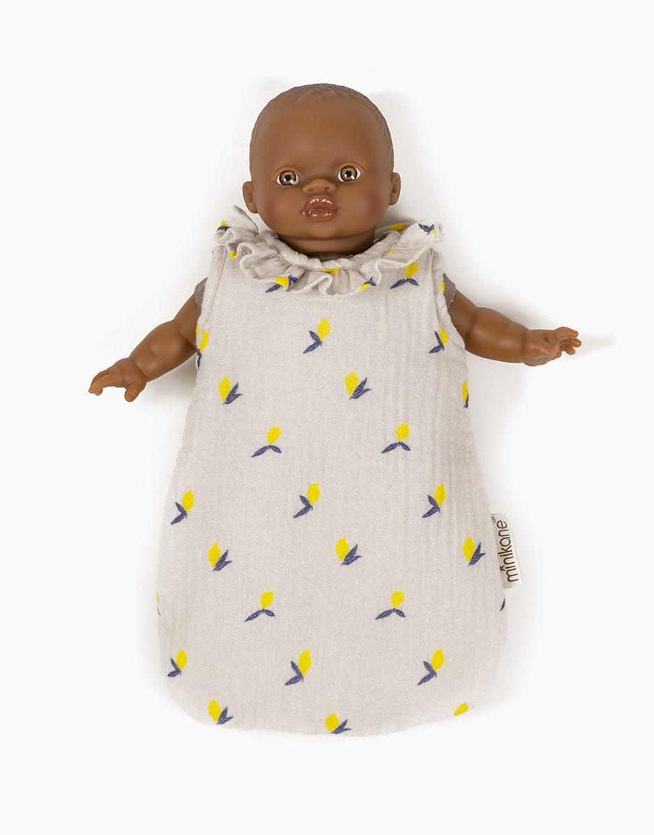 https://cdn.shopify.com/s/files/1/1441/3732/files/sleep-sack-for-11in-dolls-citron-minikane-why-and-whale-31530272096497.jpg?v=1693612655
