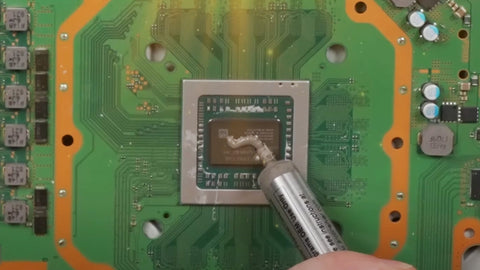 Applying the perfect amount of thermal paste