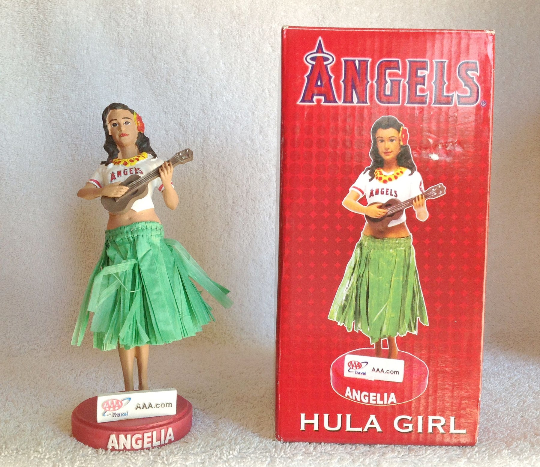 hula bobblehead