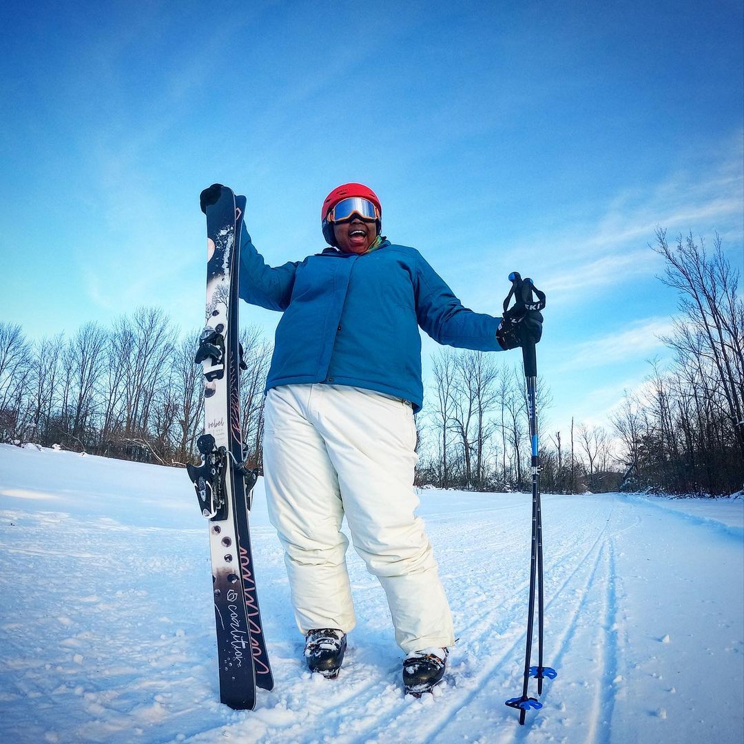 guy sliding down snow hill while skiing｜TikTok Search