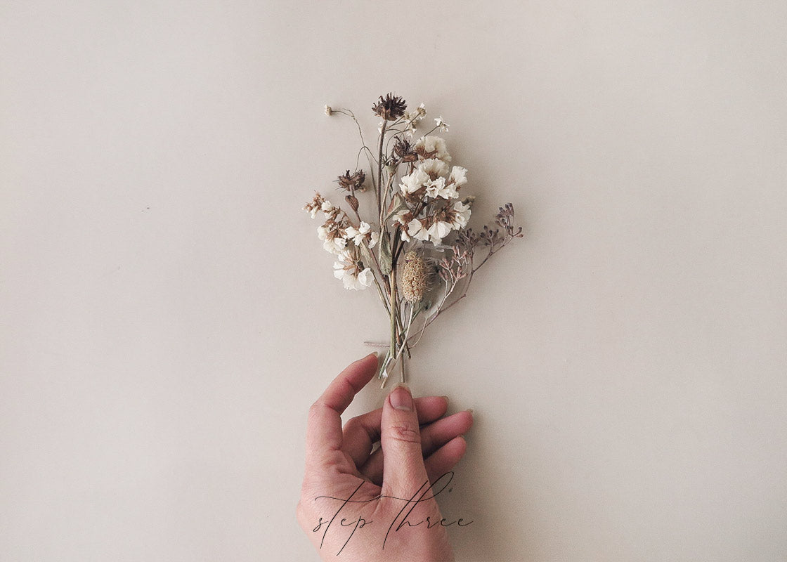 How to Make a Simple Dried Flower Bouquet 