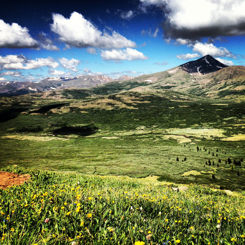 mountains in Colorado with clouds