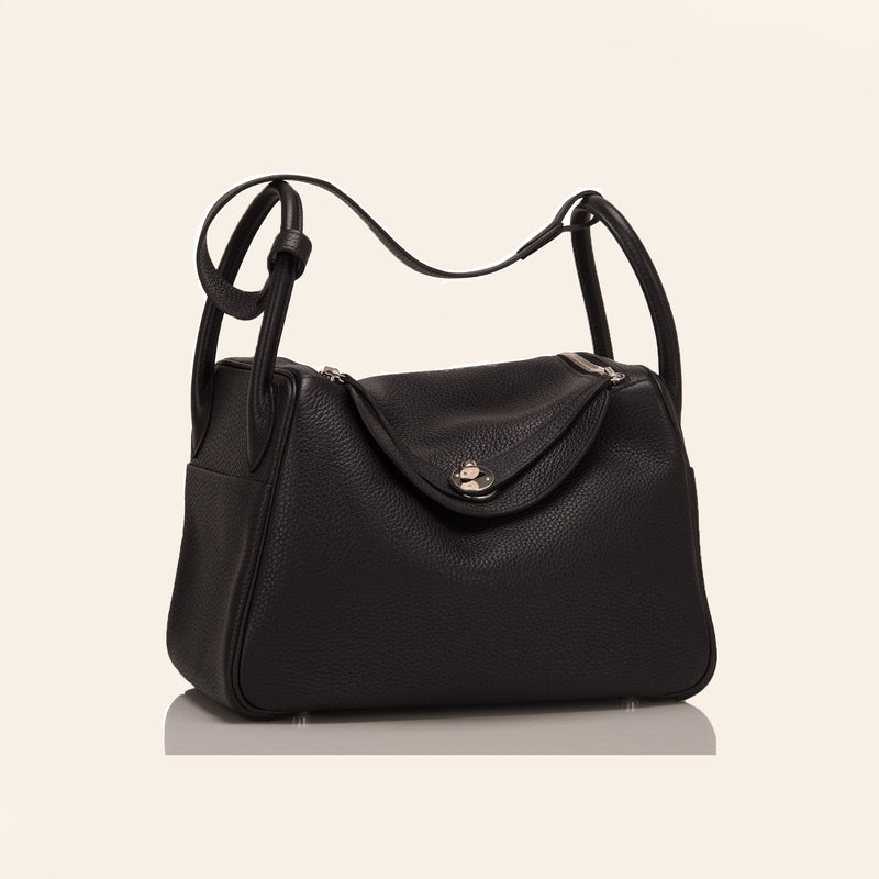 Hermes | Black Clemence Medium Lindy | 30– TC