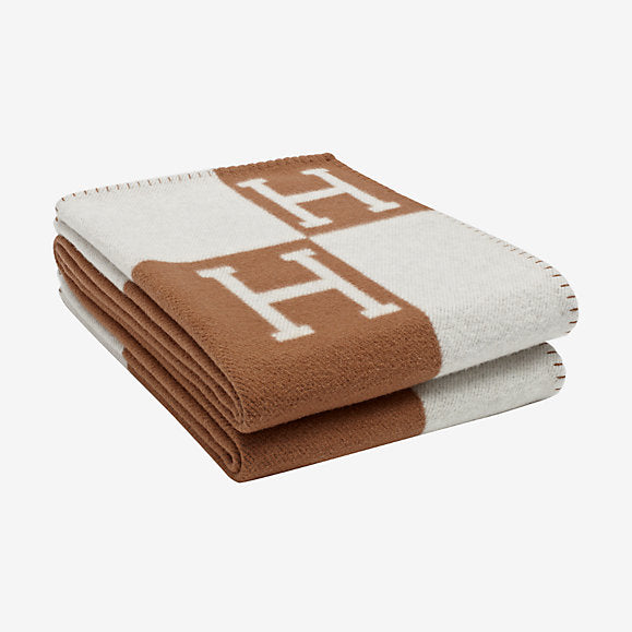 Hermes | Blanket Avalon Signature H Ecru and Camel Throw Blanket– TC