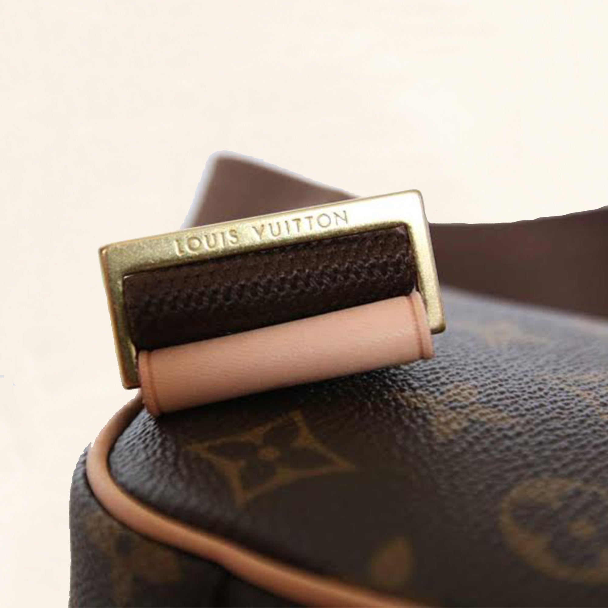 Louis Vuitton | Pochette Gange | One-Size– The-Collectory