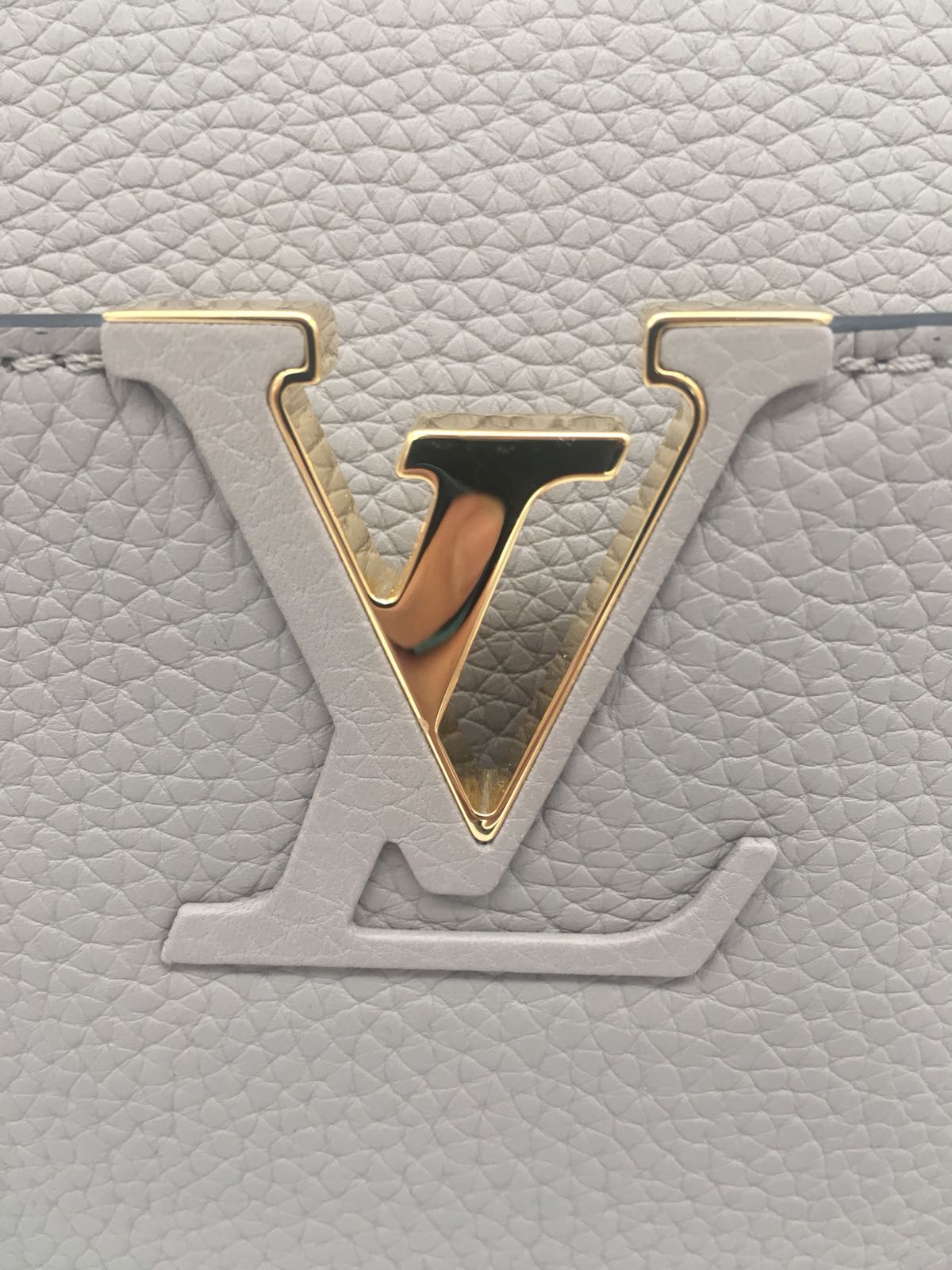 Louis Vuitton | Capucines MM Gallet | M94428– TC