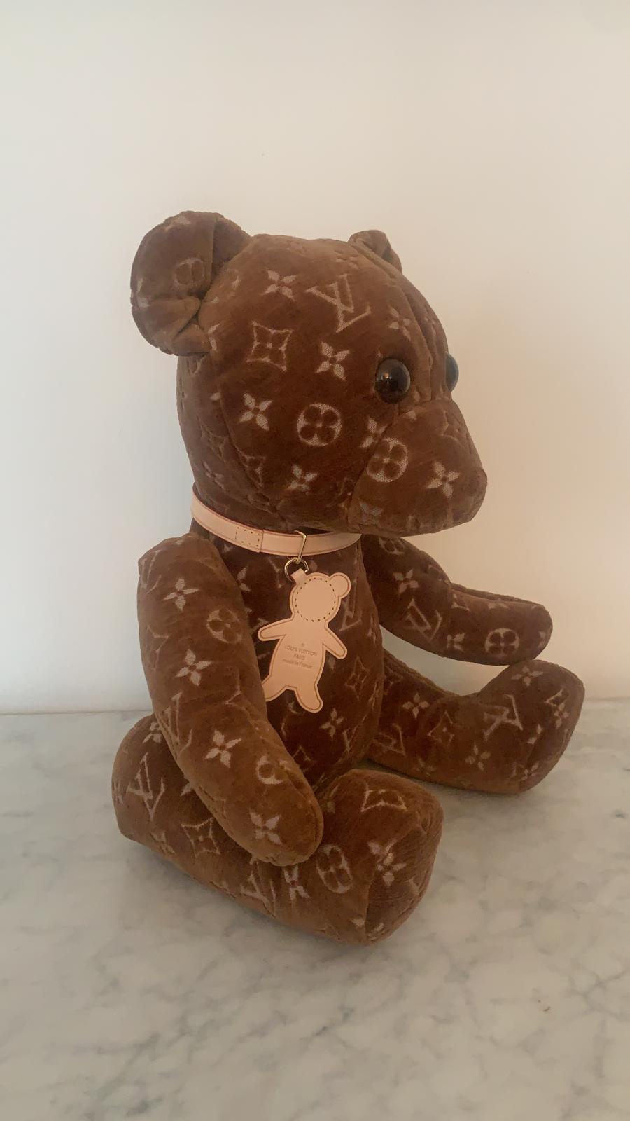 Khám phá 78 louis vuitton doudou 2023 teddy bear mới nhất  trieuson5