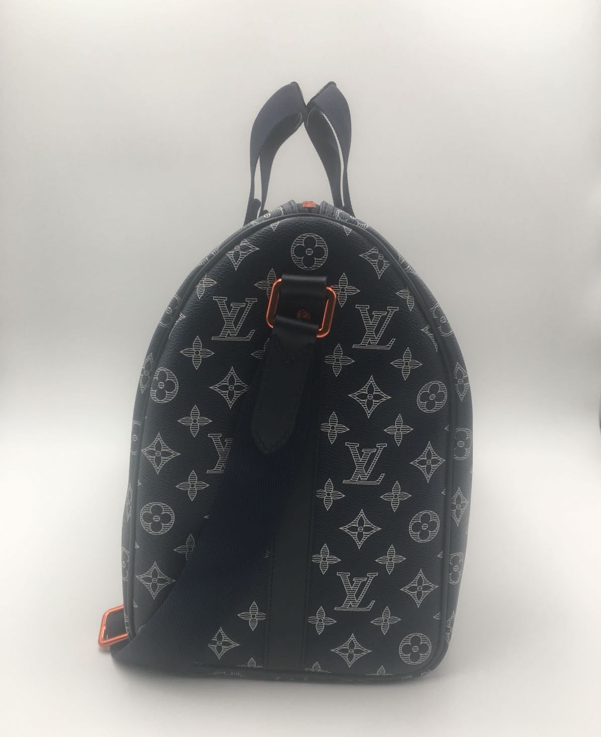 Louis Vuitton | Speedy Bandouliere 40 Monogram Upside Down | M43697– The-Collectory