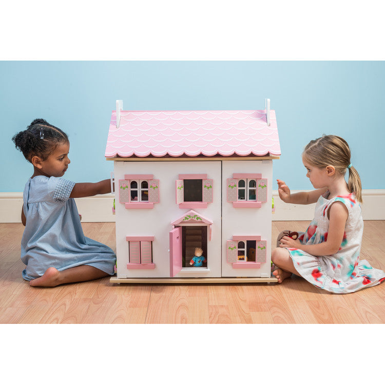 le toy van wooden dolls house