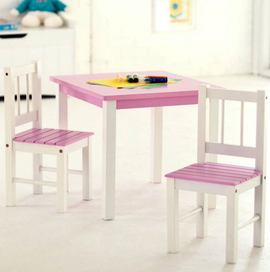 small kids table and chairs