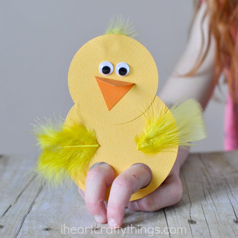 Chick finger puppet
