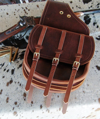 Image of a Traditional Lather Saddle Bag