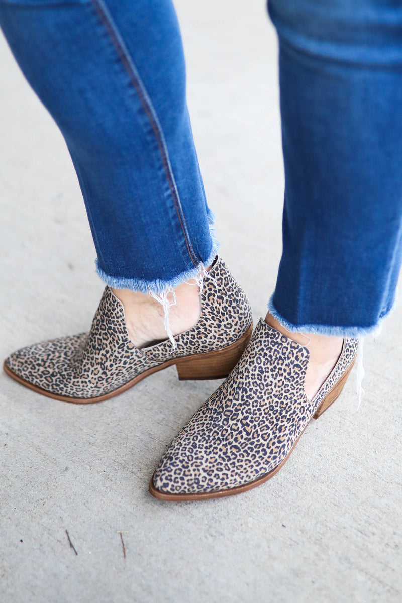 chinese laundry leopard booties