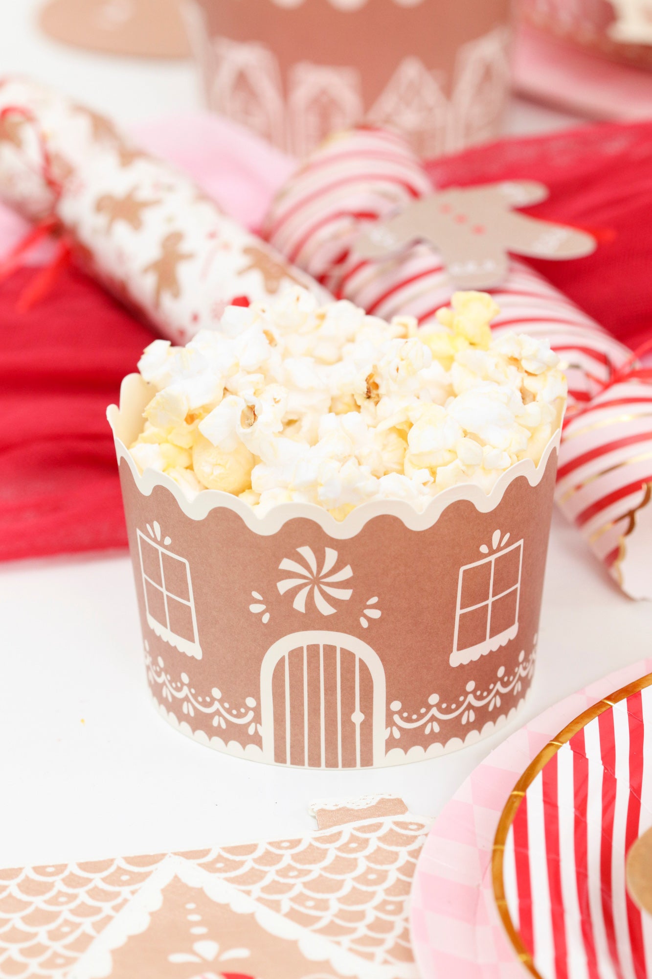 Gingerbread Baking Cups with Popcorn | Fern and Maple Style | The Party Darling