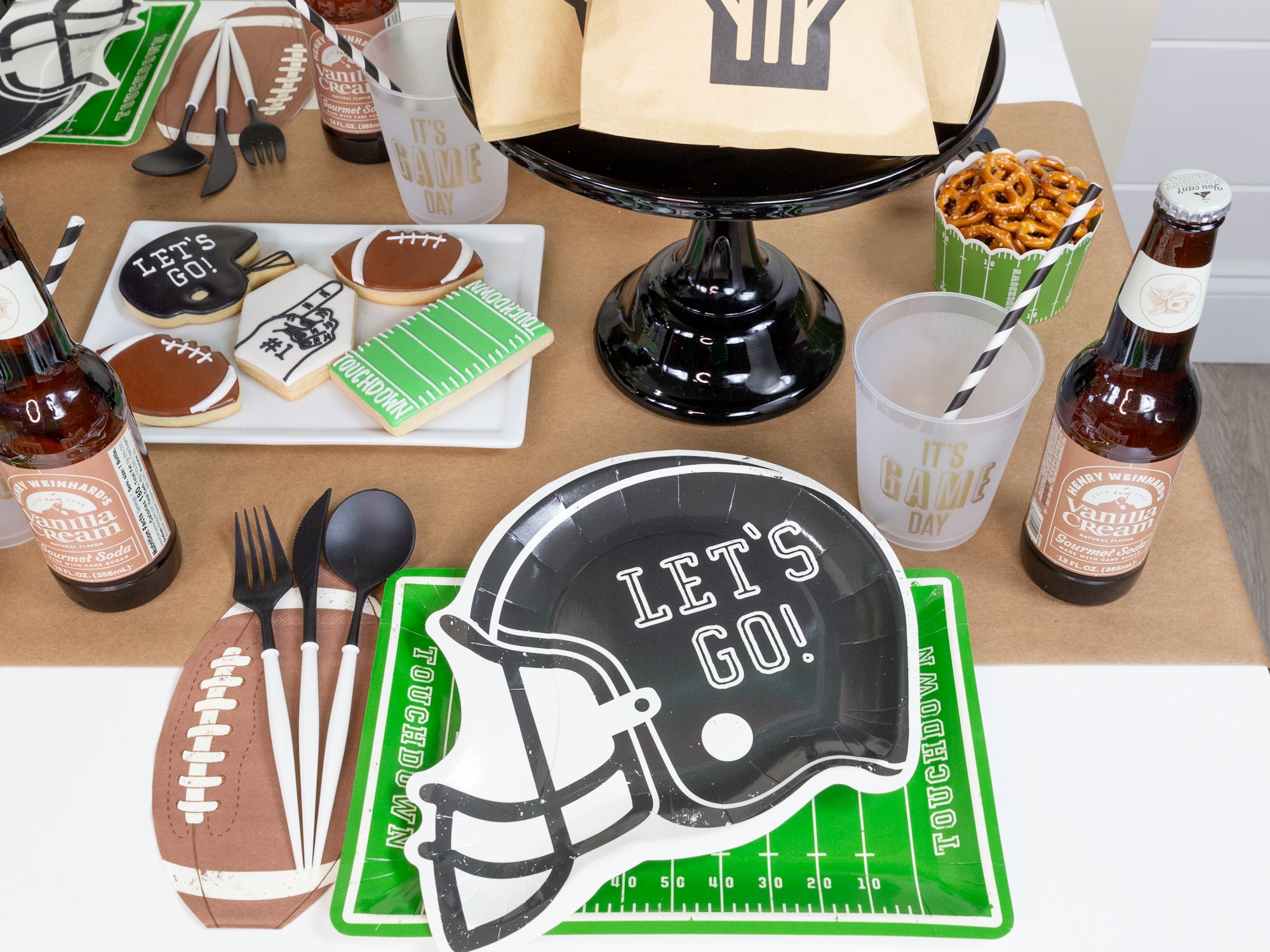 Football Party Place Setting | The Party Darling