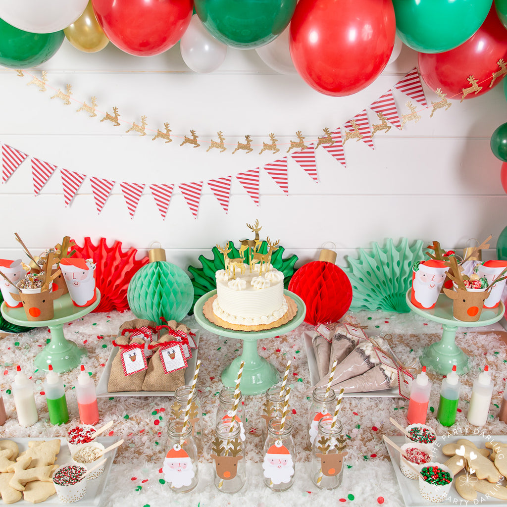 Santa and reindeer party table