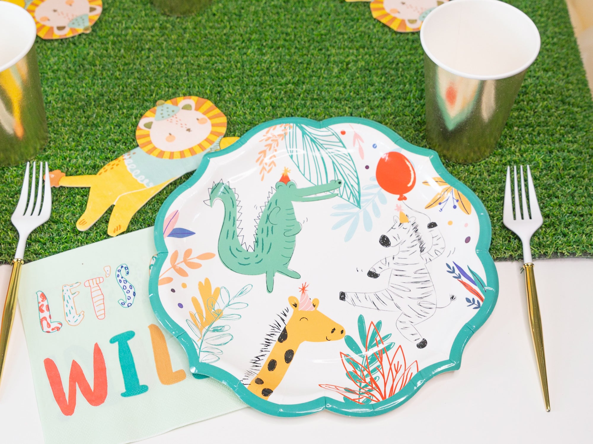 Let's Get Wild Party Animal Place Setting | The Party Darling
