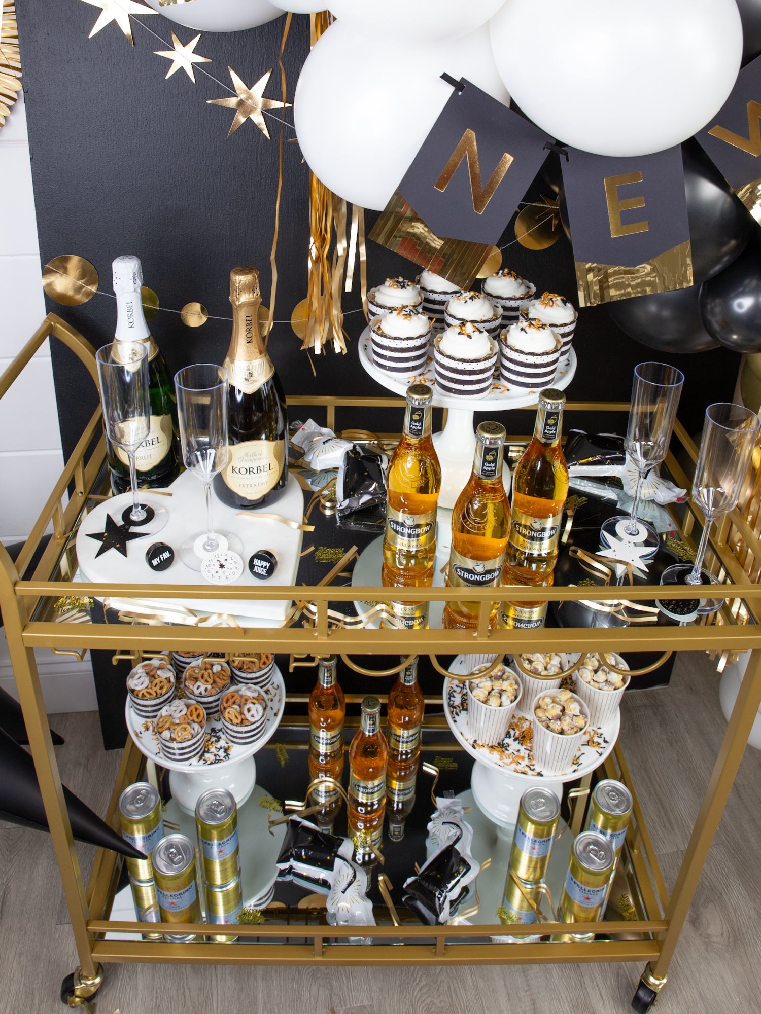 Black and Gold New Year's Eve Party Bar Cart | The Party Darling