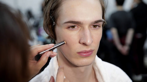 The Best Natural Looking Makeup Beauty Products Concealer for Men - Subtle - Slapp - Beauty Advice - Tips