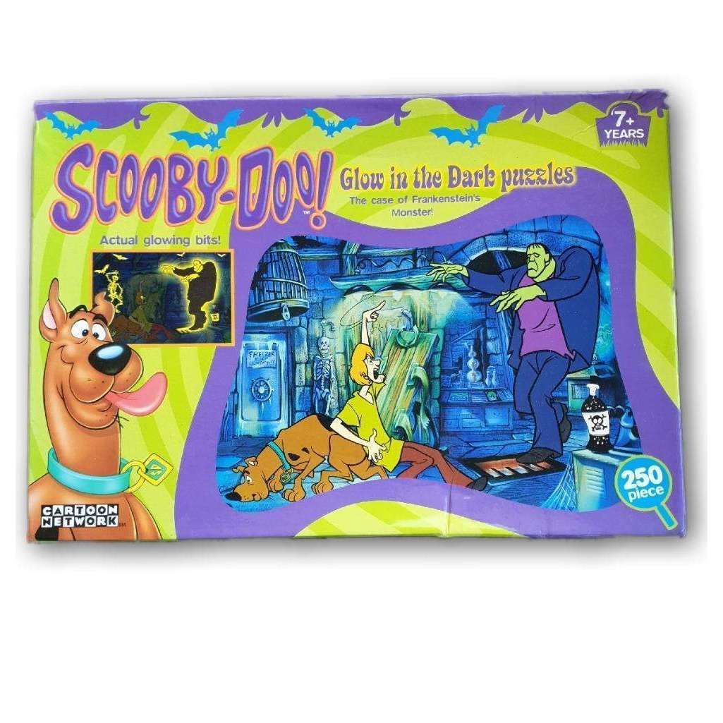 Scooby Doo Glow in the Dark Puzzle 250 pc – Toy Chest Pakistan