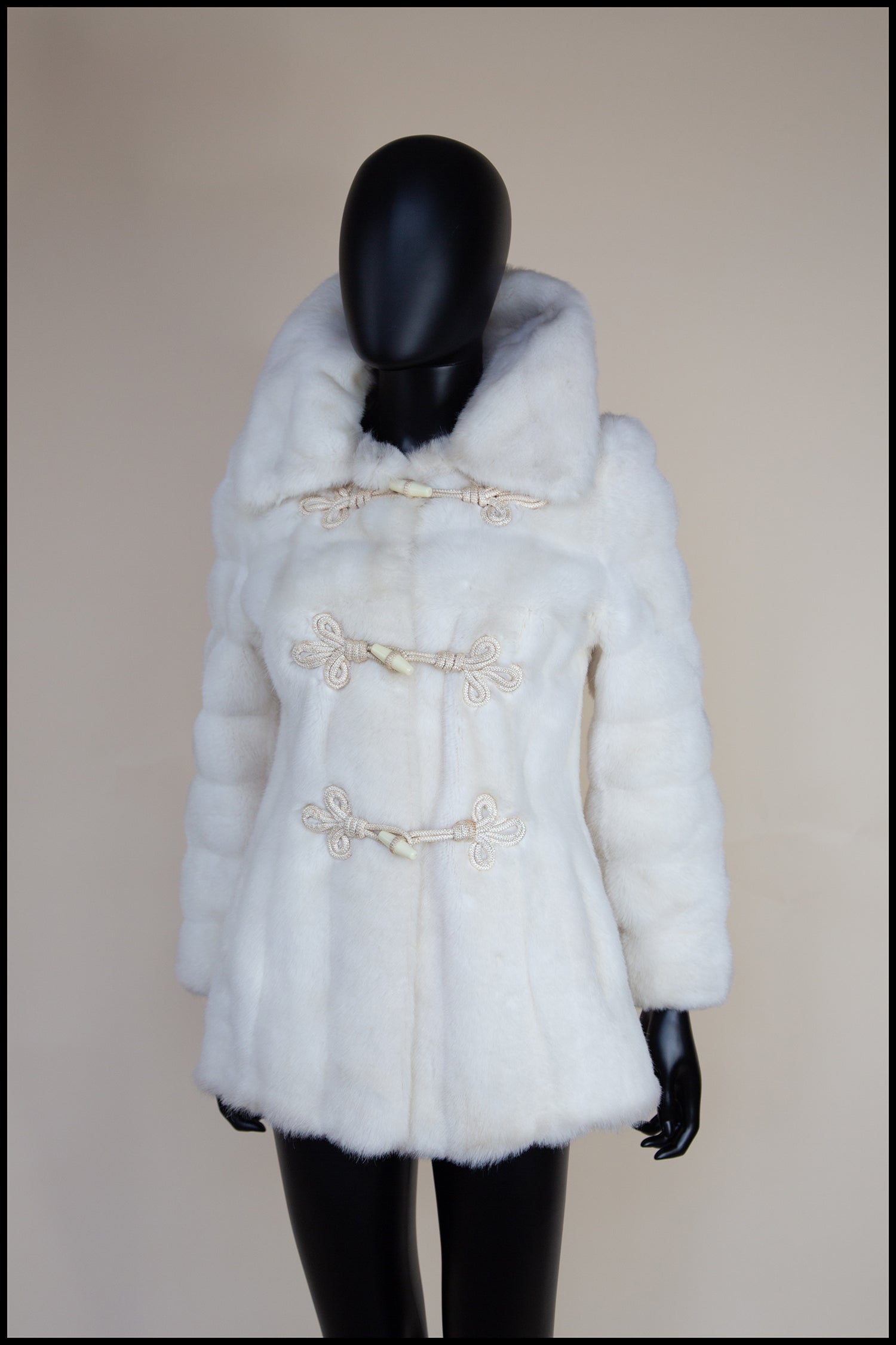 1960s white vintage faux fur jacket Dr Zhivage Russsian style 