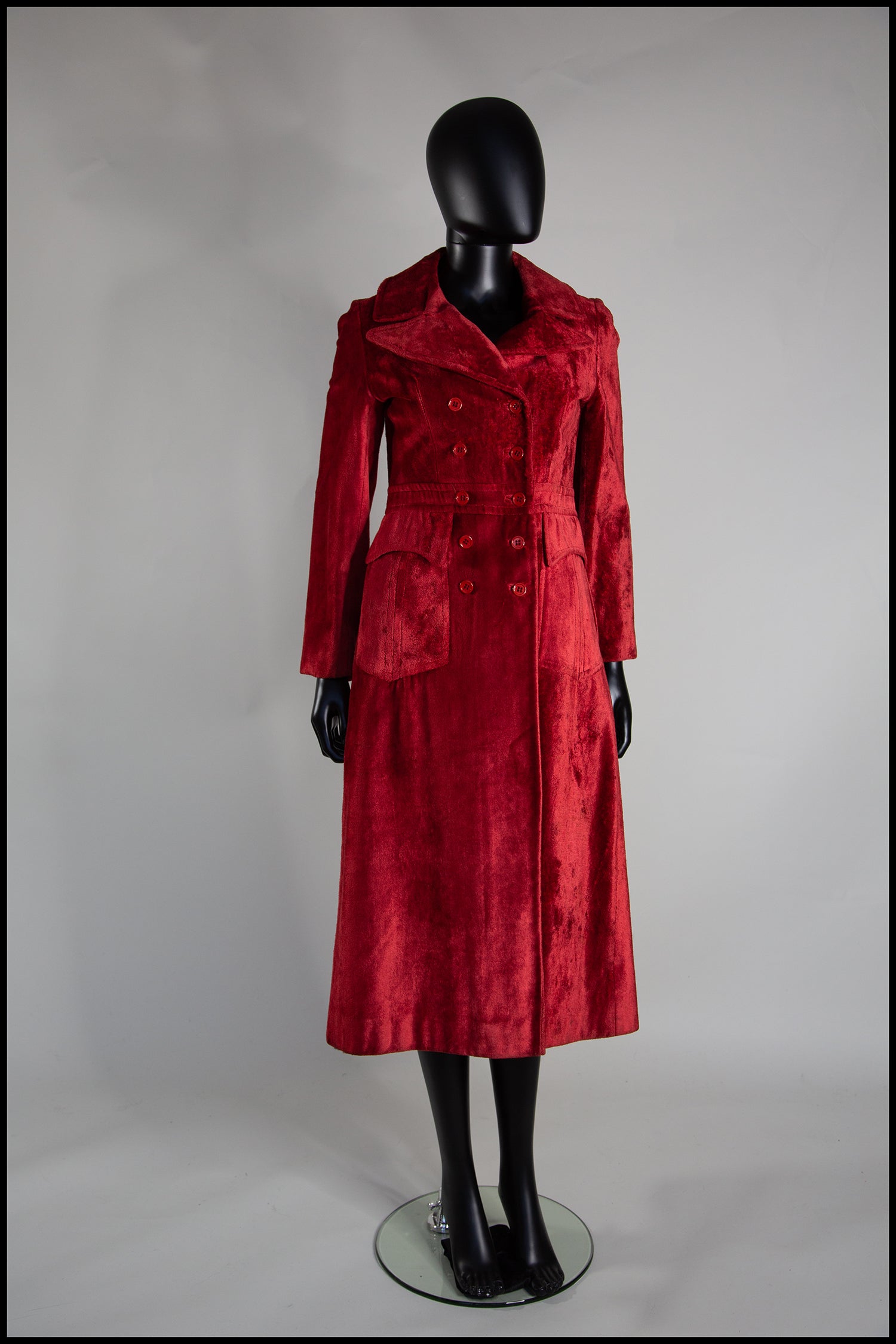 Vintage 1970s Red Velvet Midi Coat – ALEXANDRAKING