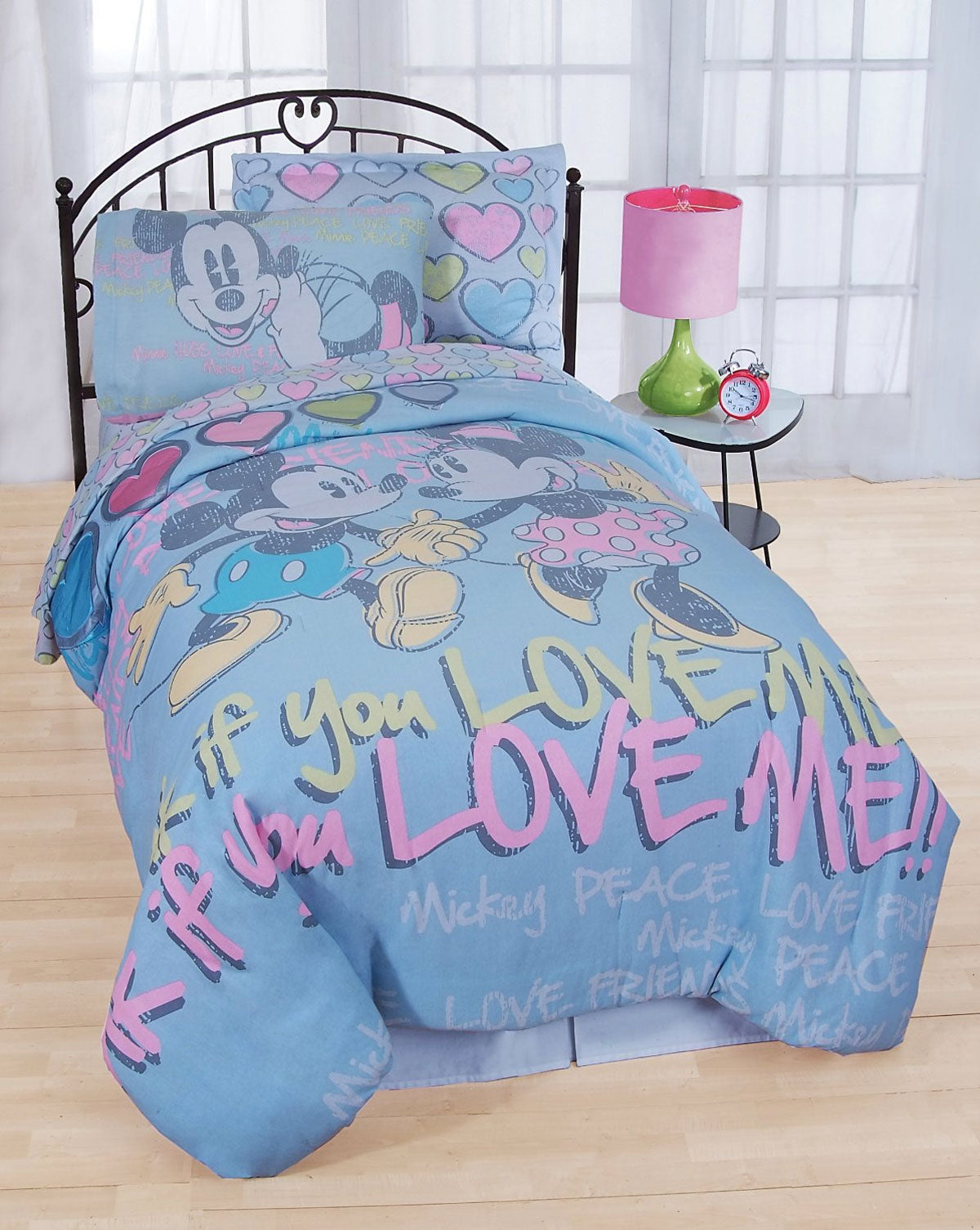 Mickey And Minnie Vintage Bedroom Collection