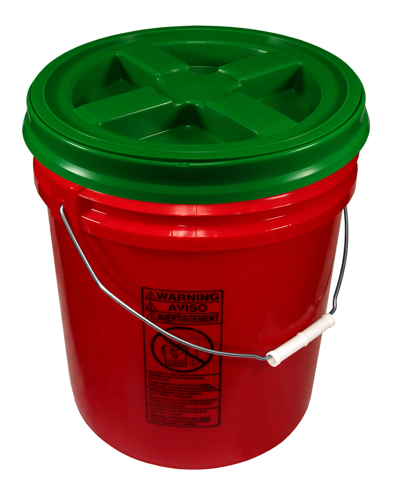 five gallon buckets with lids