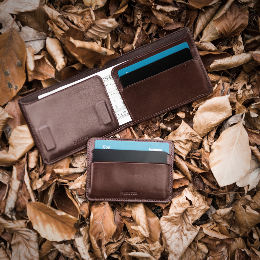 Ekster bifold wallet with removable magnetic cardholder 
