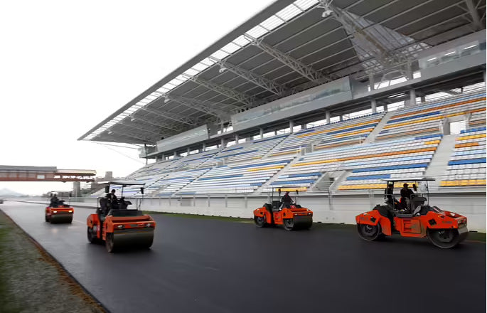 road rollers on f1 track