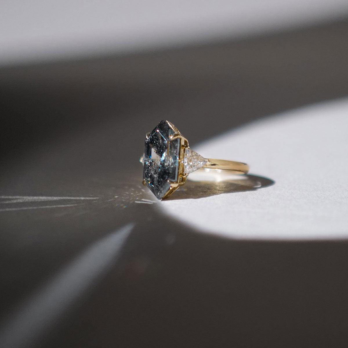 Trilogy Ring | 1.7GMS 3.9CTW