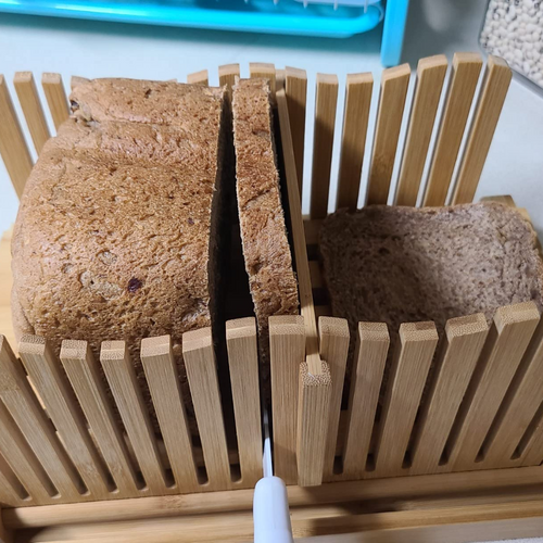 Bamboo Bread Slicer for Homemade Bread Loaf w/ Bread Cutting Board– Comfify