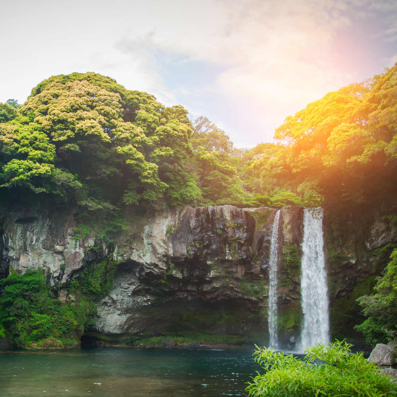 Cheonjiyeon Wasserfall, Jeju Island, Südkorea
