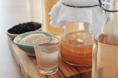 Fermentazione degli ingredienti del tè Kombucha